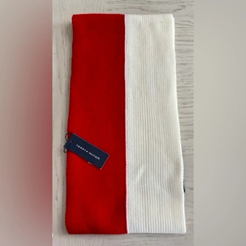 Tommy Hilfiger Tricolor Knit Acrylic Red, White, Blue Designer Signature Scarf